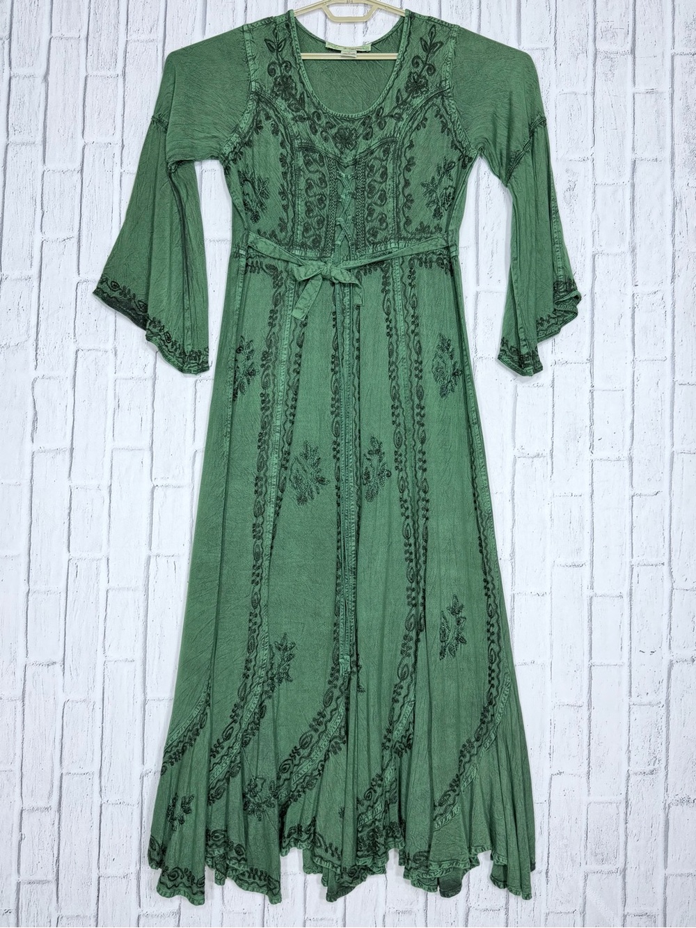 🌿 Agan Traders Renaissance Embroidered Bell Sleeve Maxi Dress Green M